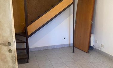 Excelente local , para oficina o local comercial.