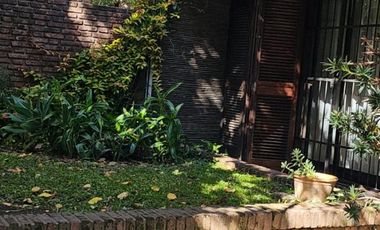 CASA CENTRO LOTE PROPIO CENTRO DE BALLESTER