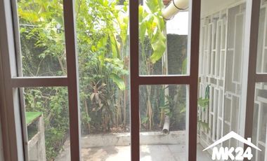 SE VENDE AMPLIA  CASA EN FRACCIONAMIENTO BUGAMBILIAS $3,000,000.00