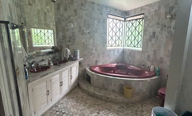 TERRENO CON CONSTRUCCION TIPO QUINTA VILLAHERMOSA