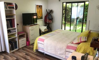 Se Vende Casa Chilena en parcela de agrado, Condominio Sant