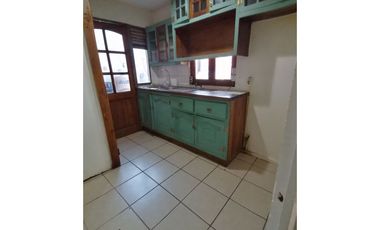 Venta Casa con Local Comercial