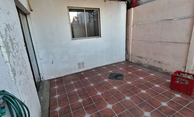 Venta Casa con Local Comercial