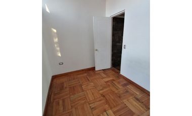 Venta Casa con Local Comercial