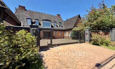 La Alhambra amplia casa estilo Georgian