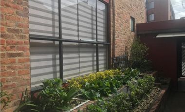 ARRIENDO APARTAMENTO MUY AMPLIO AMOBLADO 158 MTR2