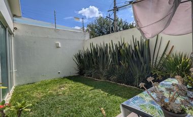 En venta Residencia en Rinconada Santa Rita