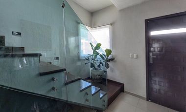 En venta Residencia en Rinconada Santa Rita