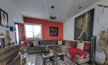 En venta Residencia en Rinconada Santa Rita