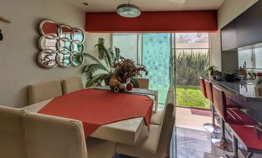 En venta Residencia en Rinconada Santa Rita
