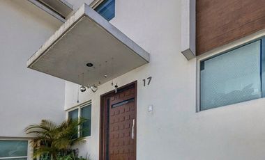 En venta Residencia en Rinconada Santa Rita