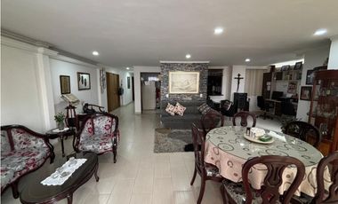 VENTA AMPLIO APARTAMENTO LAURELES SANTA TERESITA EXCELENTE UBICACIÓN