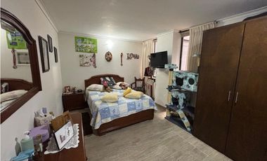 VENTA AMPLIO APARTAMENTO LAURELES SANTA TERESITA EXCELENTE UBICACIÓN