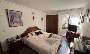 VENTA AMPLIO APARTAMENTO LAURELES SANTA TERESITA EXCELENTE UBICACIÓN