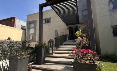 Casa en venta Jardines del Pedregal, remodelada