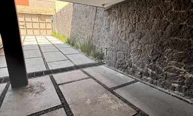 Casa en venta Jardines del Pedregal, remodelada