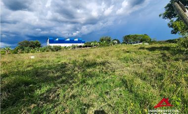 Arriendo lote comercial en la vía de Cerritos, Pereira