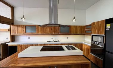 Casa  en venta poblado