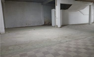 Se Alquila Local en Via España 1430 Mtrs