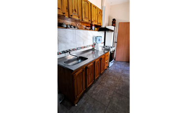 Venta Casa 3 dormitorios Microcentro. Apta Credito