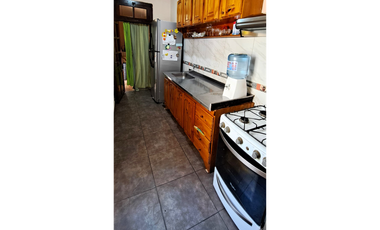 Venta Casa 3 dormitorios Microcentro. Apta Credito