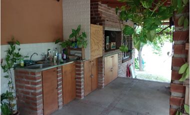 CASA VENTA LUYABA TRASLASIERRA CORDOBA 2 HAB PISCINA