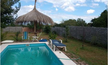 CASA VENTA LUYABA TRASLASIERRA CORDOBA 2 HAB PISCINA