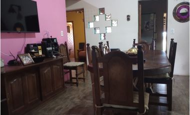CASA VENTA LUYABA TRASLASIERRA CORDOBA 2 HAB PISCINA