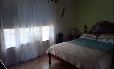 CASA VENTA LUYABA TRASLASIERRA CORDOBA 2 HAB PISCINA