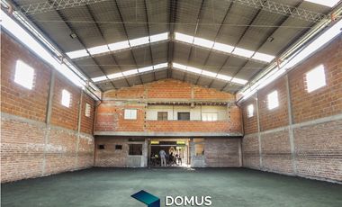 ALQUIER GALPON BARRIO AUTODROMO