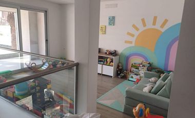 Casa con Departamento en venta en Quilmes Este