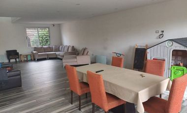 Casa con Departamento en venta en Quilmes Este