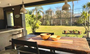 Casa en venta en Quilmes Centro