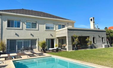 Casa en venta en Quilmes Centro