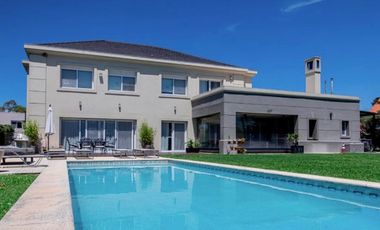 Casa en venta en Quilmes Centro