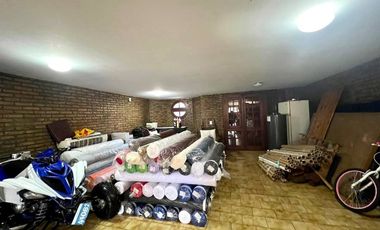 Chalet en venta en Bernal Centro