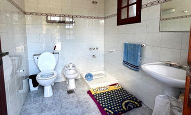 Chalet en venta en Bernal Centro