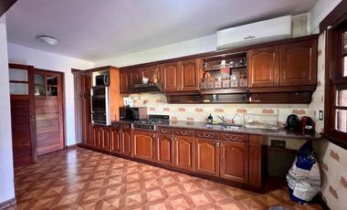 Chalet en venta en Bernal Centro