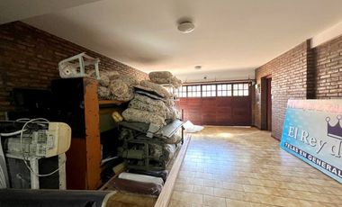 Chalet en venta en Bernal Centro