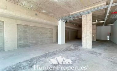 Local Comercial en Arriendo en Vitacura / Nueva Costanera / Paul Claudel