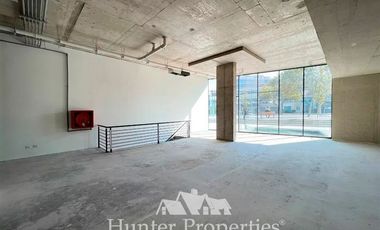 Local Comercial en Arriendo en Avda Vitacupa / Paul Claudel