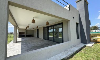 Casa en Barrio Privado Matisse - Cardales
