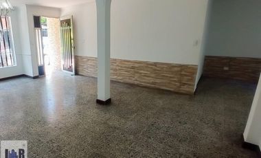 Casa en Arriendo Ubicado en Envigado Codigo 4256
