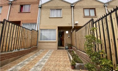 QUILPUÉ / BELLOTO NORTE / CASA PAREADA 2D 1B 1E