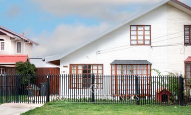 Casa con excelente ubicación- Zona Norte