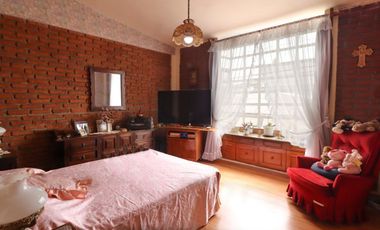 FERRETERIA EXITOSA EN VENTA CON CASA ANEXA SOBRE AV. SIERVO DE LA NACIÓN, MORELIA.