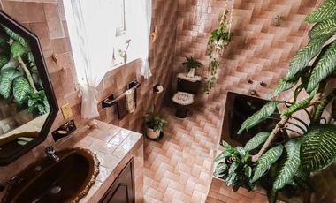 FERRETERIA EXITOSA EN VENTA CON CASA ANEXA SOBRE AV. SIERVO DE LA NACIÓN, MORELIA.