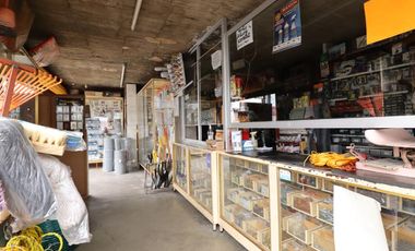 FERRETERIA EXITOSA EN VENTA CON CASA ANEXA SOBRE AV. SIERVO DE LA NACIÓN, MORELIA.