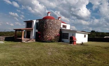 Terreno en Venta en Hacienda Real 1800