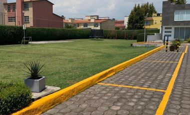 CASA EN VENTA EN METEPEC LOMAS DE SAN ISIDRO